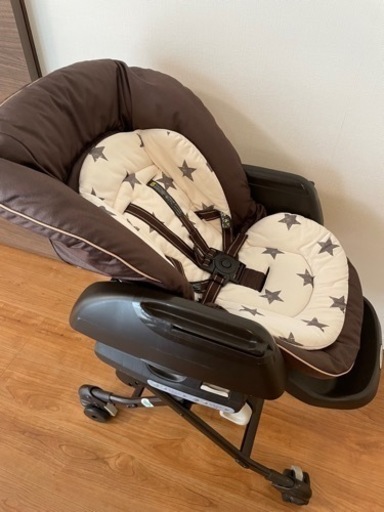 コンビ　ネムリラ　オートスイング　ハイローチェア　バウンサー