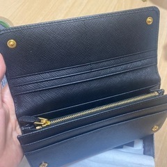 PRADA 長財布　ほぼ未使用の画像