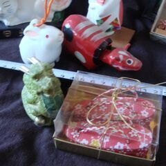 民芸品　まとめて数点　龍神様　赤べこ他等々の画像