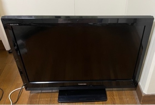 東芝REGZA 2010年製　32型液晶テレビ(希望あればテレビ台付き)