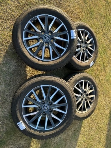 VOXY 純正ホイール + スタッドレスタイヤ