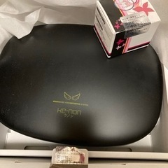 新品　アクリル画です　画家の豊島輝彦先生の、作品です　もうお亡くなりになりました 新品 アクリル画です 画家の豊島輝彦先生の、作品です もうお亡くなりに