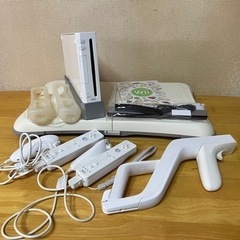 Nintendo Wii本体+Wii fitバランスボード+ザッパー+ソフト7本の画像