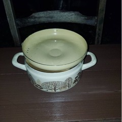 レトロな両手鍋の画像