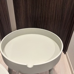 サイドテーブル　収納ありの画像