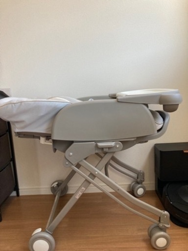 アップリカ　ユラリズム　スマートプレミアム　ハイローチェア