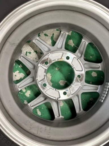 商談中につき受付停止　ジムニー　JB64 タイヤ付きホイール　新車はずし