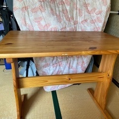 テーブル