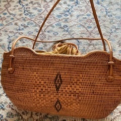 アタ　バッグの画像