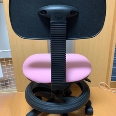 学習机などのイス　勉強椅子　ピンクの画像
