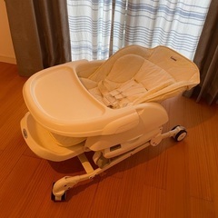 コンビ　ネムリラ電動ハイローチェアの画像