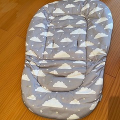 コンビ　ネムリラ電動ハイローチェアの画像