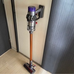 【お譲り先決定】ダイソン dyson V10 SV12 コードレス掃除機