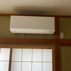 エアコンと室外機の取り外しと取り付け工事 − 埼玉県