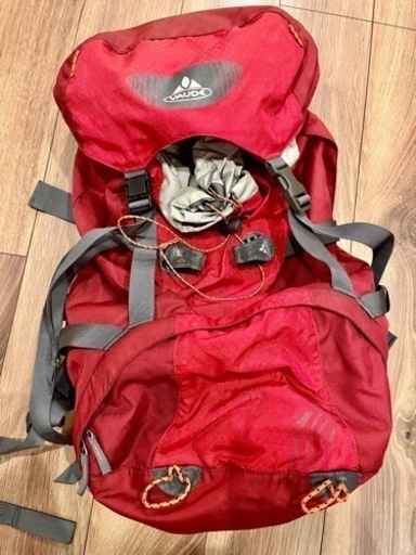 ドイツのブランド、VAUDE (ファウデ)　40L 登山バッグ！