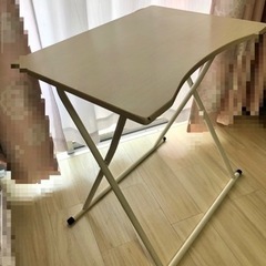 【0円になりました】折りたたみデスクの画像