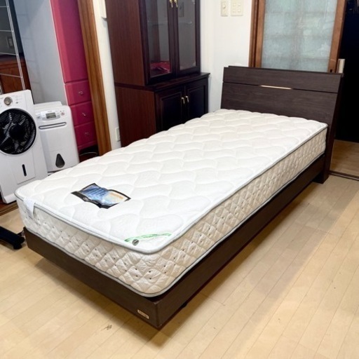 ③【超美品‼️】定価198,000円♪ フランスベッド×ドリームベッド シングルベッド 照明＆コンセント付き 木目調ダークブラウン♪