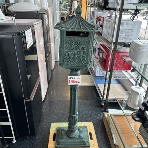 ポスト　鍵付き