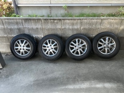 軽自動車用スタッドレス　アルミ付き