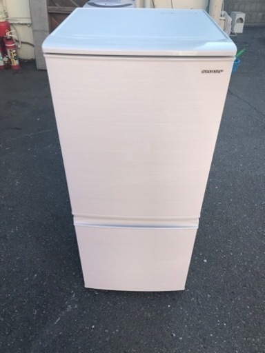 2019年製   SHARP　137L　2ドア冷蔵庫！