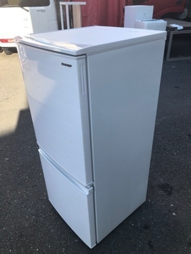 2019年製   SHARP　137L　2ドア冷蔵庫！