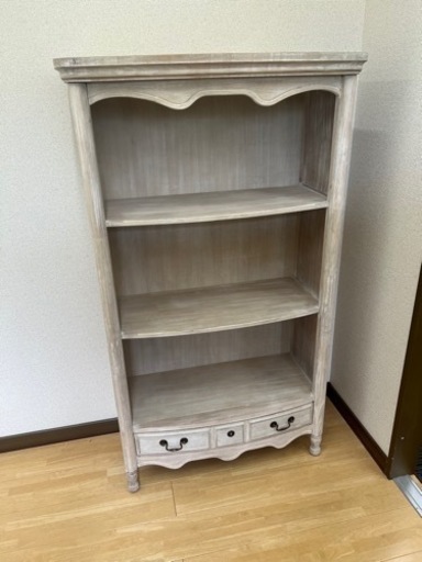 新品リリーホワイトビンテージ風本棚
