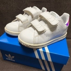 子供用の靴 adidas（アディダス）STANSMITH 13cm