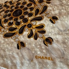 お取引中　　　CHANEL大判スカーフ