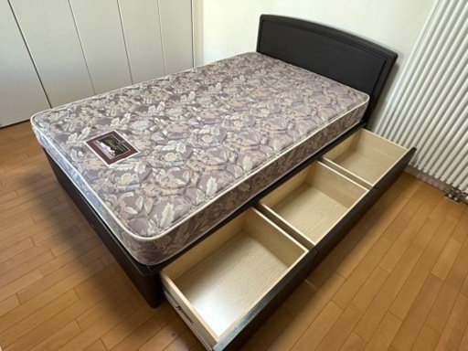 シモンズ　セミダブルベッドフレーム&マットレスセット