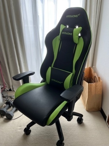 【大幅値下げー】ゲーミングチェア【近隣配送可】