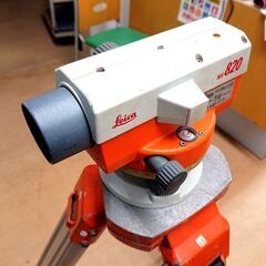 Laica/ライカ 自動レベル  NA820 三脚 測量 工具　/8Jの画像
