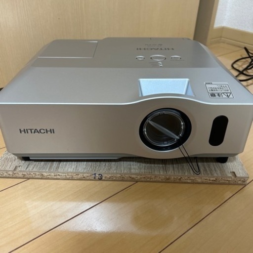 HITACHI プロジェクター　CP-X308J