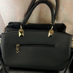 ほぼ新品　バックの画像
