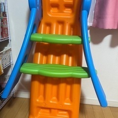 滑り台の画像