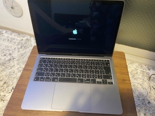 マックブックエアー　Macbook air 極美品です！