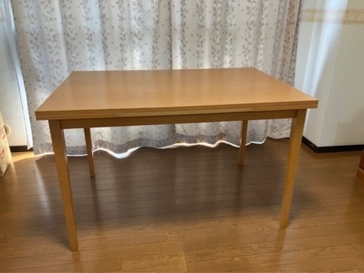 カリガリス　ダイニングテーブル　伸縮式