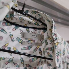 Mango  メンズアイスクリームシャツの画像