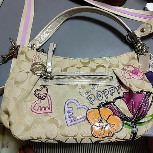 COACH 斜め掛け可 poppyショルダーバッグ