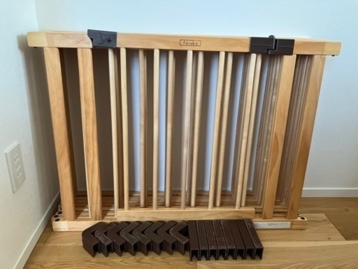 ファルスカ ジョイントプレイペンネオ ドア付 ダブル | ドア付プレイペン＋パネル4枚☆ドアパネル1枚＋パネル7枚☆ベビーサークル☆木製☆組立簡単☆天然木使用