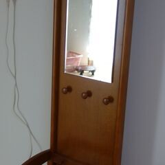 カリモク　玄関用家具の画像