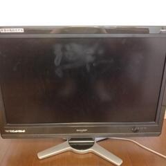 AQUOS 　SHARP　液晶カラーテレビ
32インチ