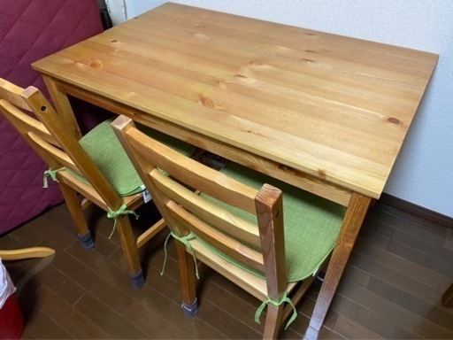 テーブル 椅子二脚付き