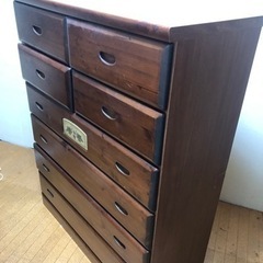 お値下げ中！ブラウンのチェスト、収納タンス、洋タンス！もう一つ後ろのタンスと組みです！の画像