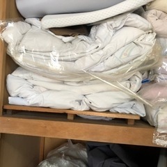 【まだ取引可能】敷布団、掛け布団　大量の画像