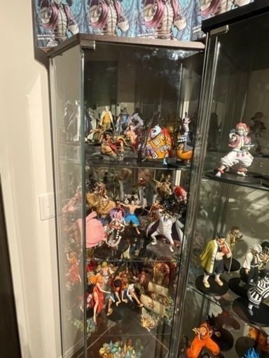 ワンピースフィギュアセット。ケース付き。