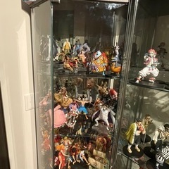 ワンピースフィギュアセット。ケース付き。