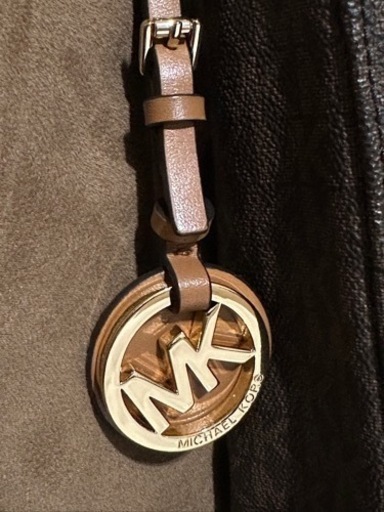 Michael Kors シグネチャーロゴ ショルダーバッグ