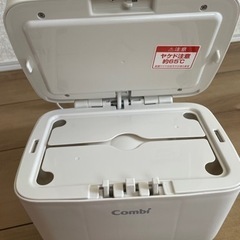 combi おしりふきあたため器2台セットの画像