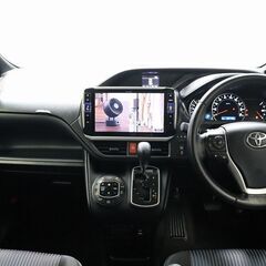🥰カッコイイパパが乗るミニバン🚗デカナビ付き🥰✨　トヨタヴォクシーZS