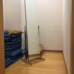 ヨガをベースにストレッチの画像